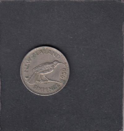Beschrijving: 6 Pence HUIA BIRD 